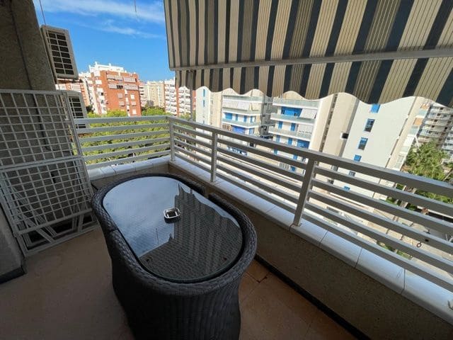 2 makuuhuone Asunto vuokrattavana paikassa Albufereta, Alicante kaupunki mukana uima-altaan 
autotalli - 925 € (Ref: 9503932)