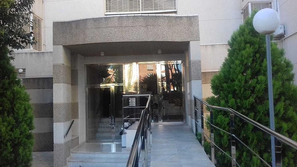 2 bedroom Flat for rent in Alicante / Alacant city with pool garage - € 925 (Ref: 9503932)