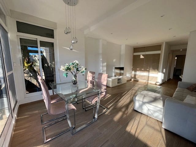 Appartement de 1 chambre à louer à Alicante Golf, Alicante ville avec piscine garage - 1 200 € (Ref: 9511332)