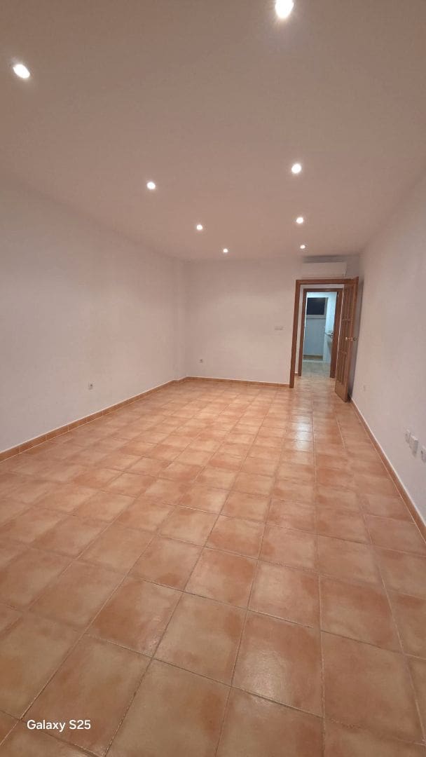 2 bedroom Flat for rent in Alicante / Alacant city with pool garage - € 1,500 (Ref: 9511333)