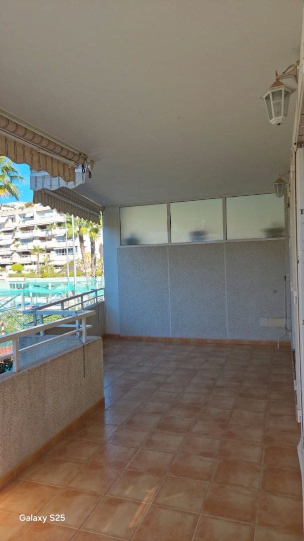 2 bedroom Flat for rent in Alicante / Alacant city with pool garage - € 1,500 (Ref: 9511333)