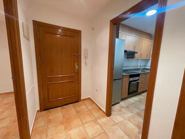 Appartement de 2 chambres à louer à Alicante ville avec piscine garage - 1 300 € (Ref: 9511333)