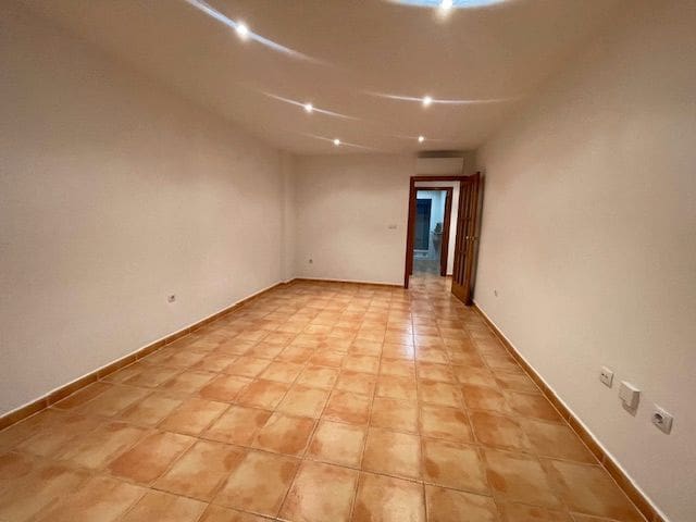 2 makuuhuone Asunto vuokrattavana paikassa Alicante Golf, Alicante kaupunki mukana uima-altaan 
autotalli - 1 300 € (Ref: 9511333)