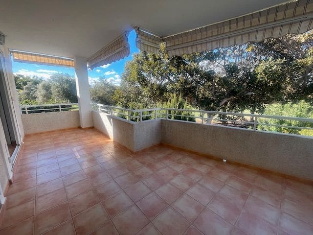 Appartement de 2 chambres à louer à Alicante ville avec piscine garage - 1 300 € (Ref: 9511333)