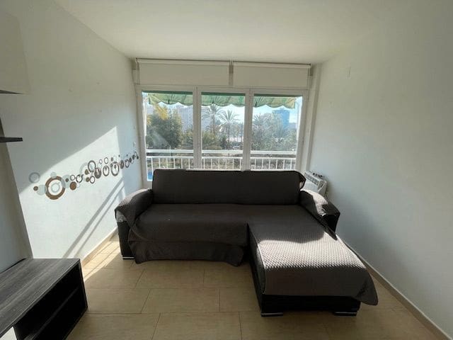 2 bedroom Flat for rent in PAU, Alicante / Alacant city with pool garage - € 1,050 (Ref: 9511334)