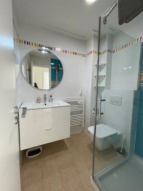 2 bedroom Flat for rent in Alicante / Alacant city with pool garage - € 1,050 (Ref: 9511334)