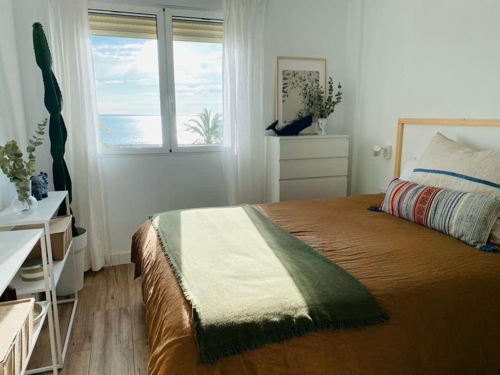 2 sovrum Lägenhet att hyra i Alicante stad med pool garage - 1 400 € (Ref: 9525822)