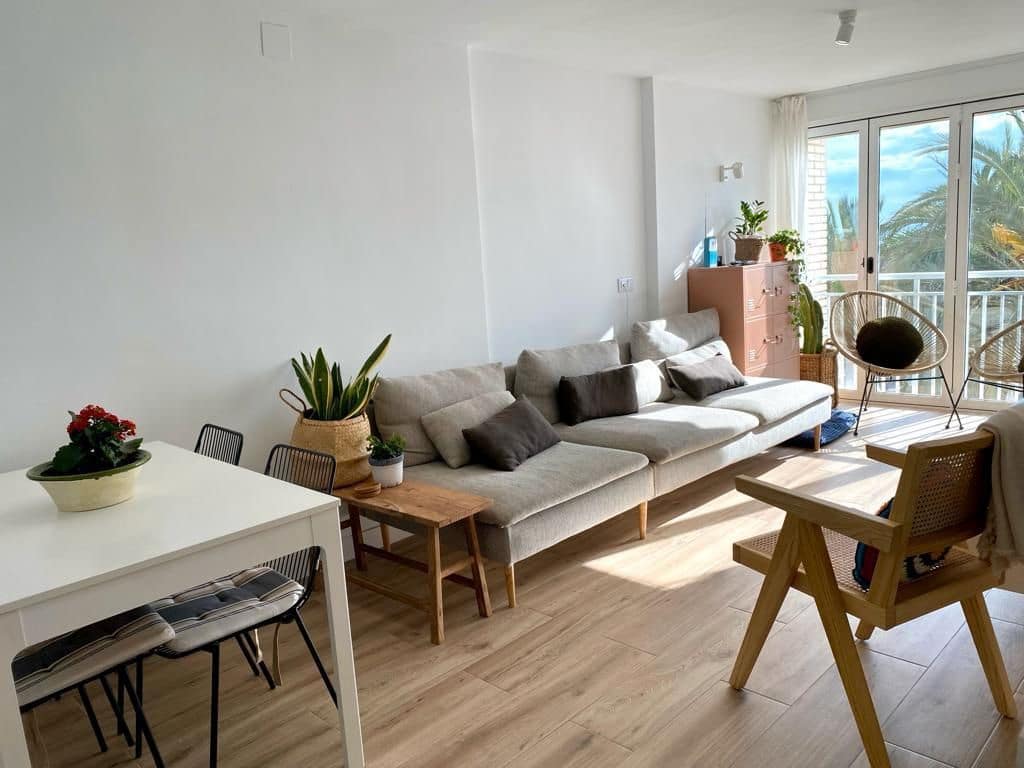 2 sovrum Lägenhet att hyra i Alicante stad med pool garage - 1 400 € (Ref: 9525822)