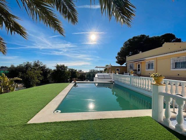 5 chambre Finca/Maison de Campagne à vendre à Alicante ville avec piscine - 659 500 € (Ref: 9525943)
