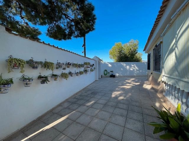 5 chambre Finca/Maison de Campagne à vendre à Alicante ville avec piscine - 659 500 € (Ref: 9525943)