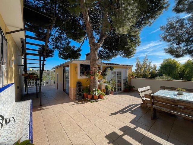 5 chambre Finca/Maison de Campagne à vendre à Alicante ville avec piscine - 659 500 € (Ref: 9525943)