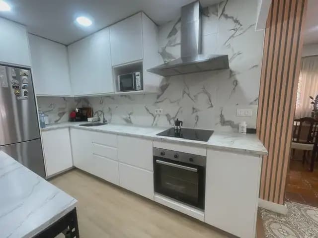 2 slaapkamer Appartement te koop in La Villajoyosa / Vila Joiosa - € 199.000 (Ref: 9529102)
