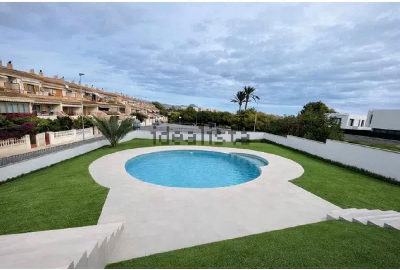 Chalet de 4 habitaciones en San Juan de Alicante / Sant Joan d'Alacant en venta con piscina garaje - 1.278.000 € (Ref: 9529209)