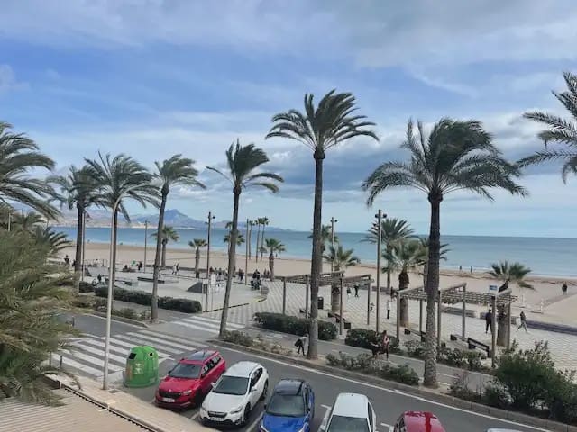 2 quarto Apartamento para arrendar em Playa de San Juan, Alicante cidade com garagem - 1 500 € (Ref: 9540570)