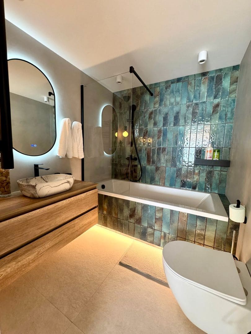 2 soveværelse Lejlighed til leje i Alicante by med swimmingpool garage - € 2.500 (Ref: 9542854)