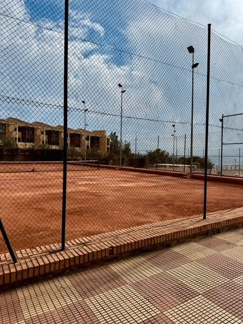 2 soveværelse Lejlighed til leje i Alicante by med swimmingpool garage - € 2.500 (Ref: 9542854)