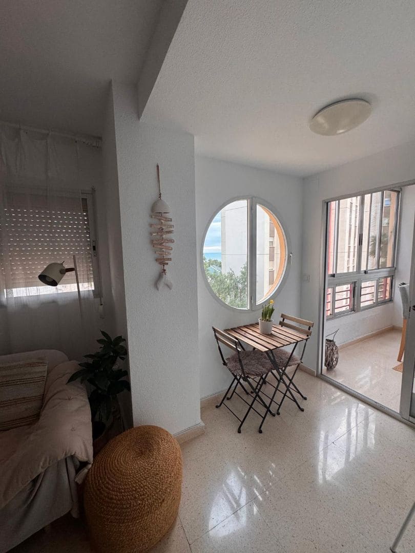 2 bedroom Flat for rent in Alicante / Alacant city with pool garage - € 1,200 (Ref: 9547321)