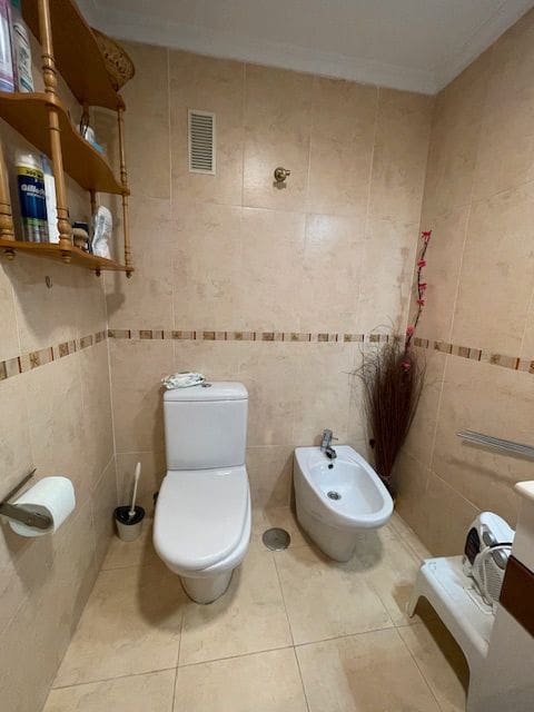 4 soveværelse Lejlighed til salg i Alicante by med swimmingpool garage - € 270.000 (Ref: 9550427)