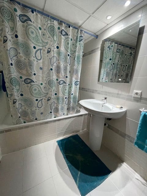 4 soveværelse Lejlighed til salg i Alicante by med swimmingpool garage - € 270.000 (Ref: 9550427)