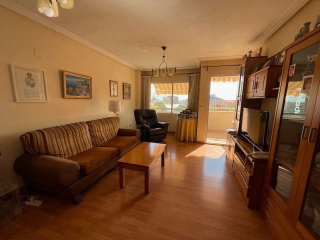 4 soveværelse Lejlighed til salg i Alicante by med swimmingpool garage - € 270.000 (Ref: 9550427)