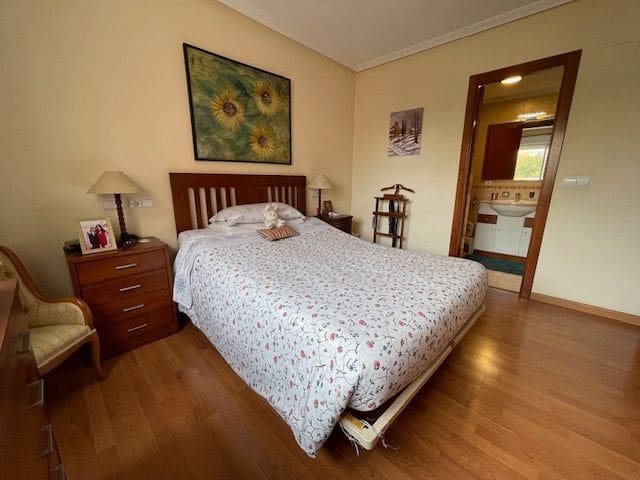 4 soveværelse Lejlighed til salg i Alicante by med swimmingpool garage - € 270.000 (Ref: 9550427)