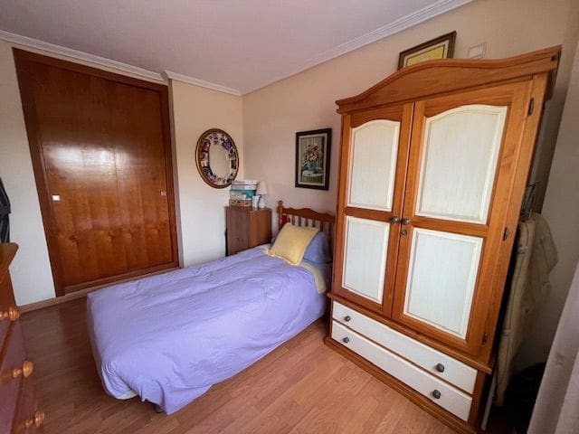 4 soveværelse Lejlighed til salg i Alicante by med swimmingpool garage - € 270.000 (Ref: 9550427)