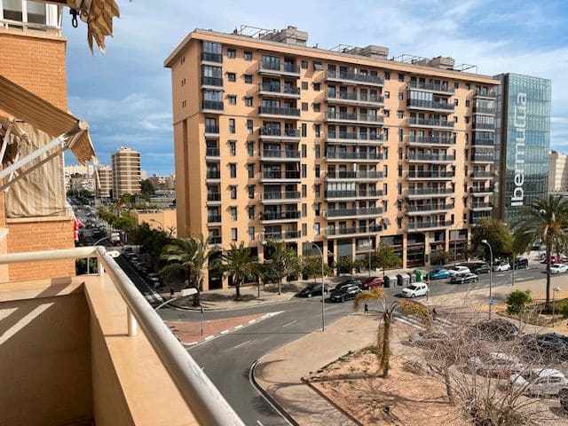 4 soveværelse Lejlighed til salg i Alicante by med swimmingpool garage - € 270.000 (Ref: 9550427)