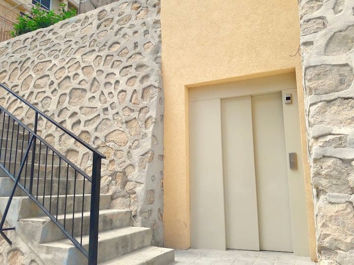 3 sovrum Lägenhet att hyra i Alicante stad - 1 200 € (Ref: 9590592)