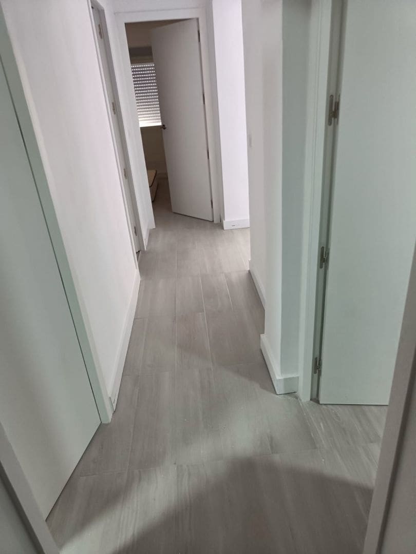 3 sovrum Lägenhet att hyra i Alicante stad - 1 200 € (Ref: 9590592)