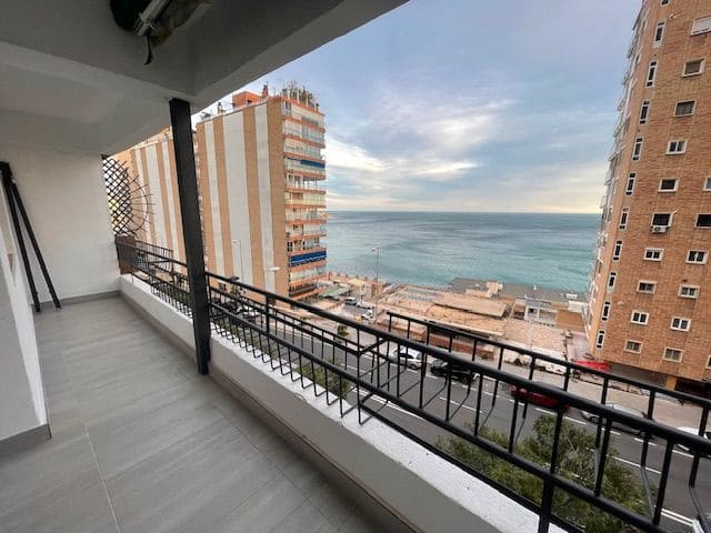 3 quarto Apartamento para arrendar em Albufereta, Alicante cidade - 1 200 € (Ref: 9590592)