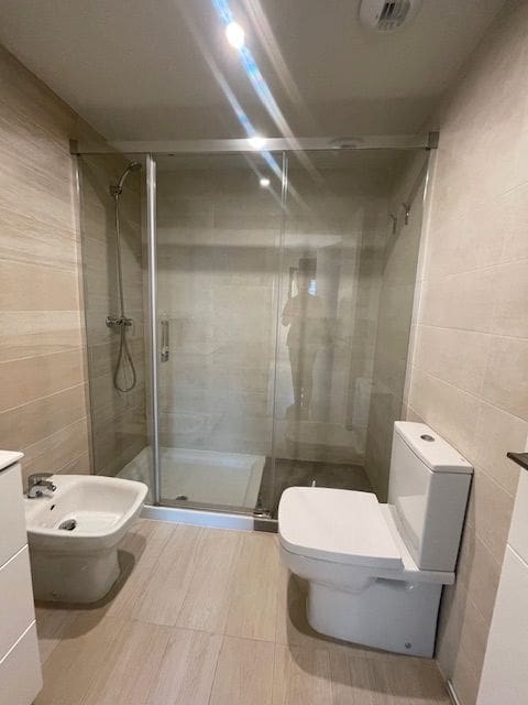 2 makuuhuone Asunto myytävänä paikassa Alicante kaupunki mukana uima-altaan 
autotalli - 480 000 € (Ref: 9606960)