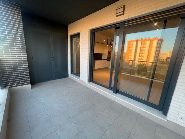 2 makuuhuone Asunto myytävänä paikassa Alicante kaupunki mukana uima-altaan 
autotalli - 480 000 € (Ref: 9606960)