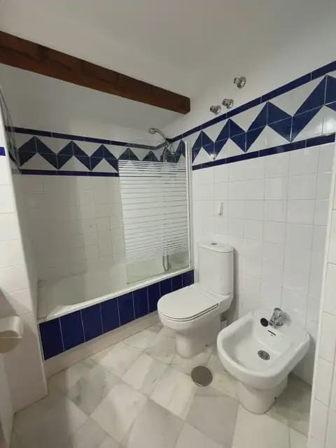 2 sypialnia Apartament na sprzedaż w Torrevieja z basenem - 214 000 € (Ref: 9607025)