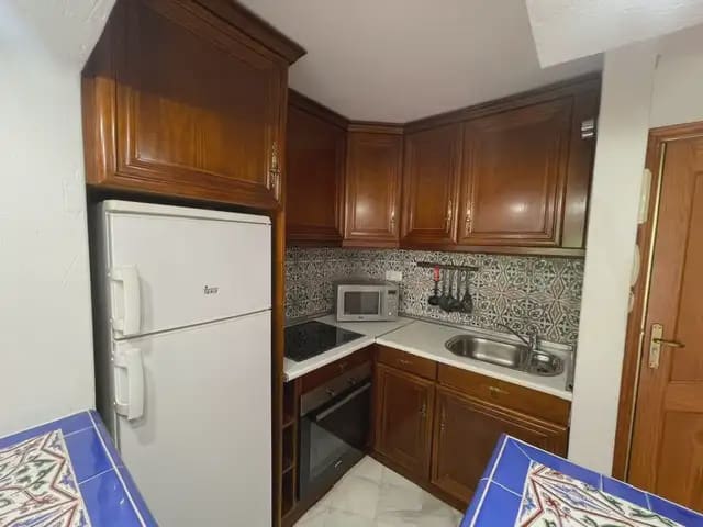2 sypialnia Apartament na sprzedaż w Torrevieja z basenem - 214 000 € (Ref: 9607025)