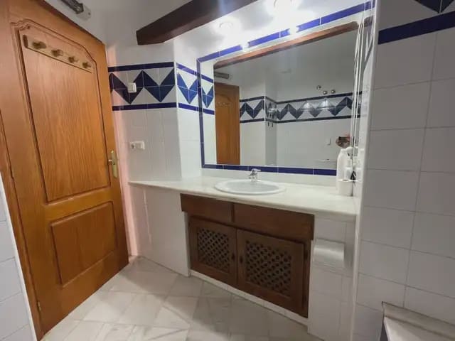 2 sypialnia Apartament na sprzedaż w Torrevieja z basenem - 214 000 € (Ref: 9607025)