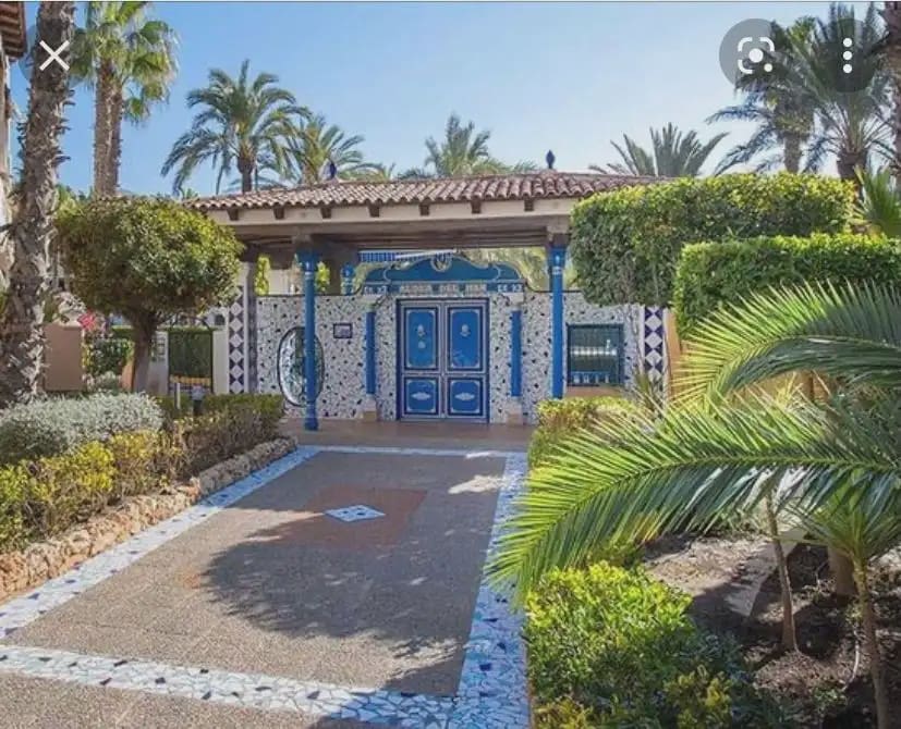 2 sypialnia Apartament na sprzedaż w Torrevieja z basenem - 214 000 € (Ref: 9607025)