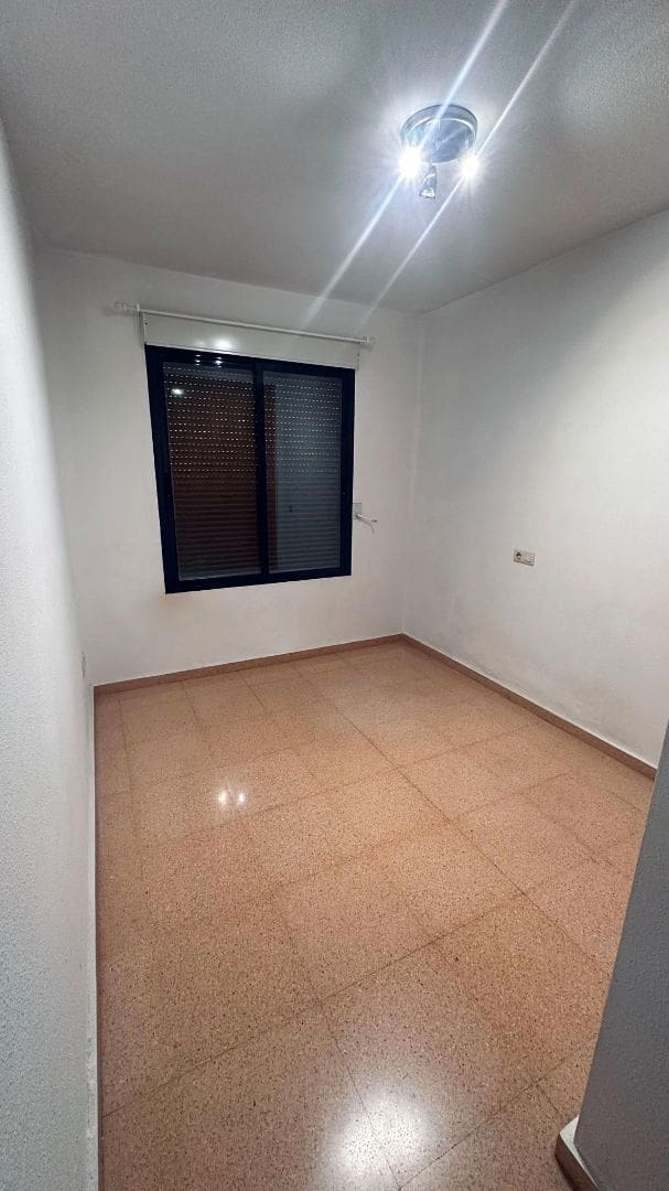 3 bedroom Penthouse for rent in Alicante / Alacant city with pool garage - € 1,350 (Ref: 9610679)