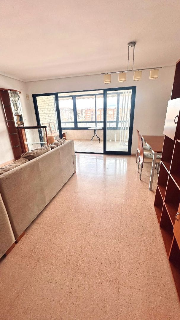 3 bedroom Penthouse for rent in Alicante / Alacant city with pool garage - € 1,350 (Ref: 9610679)