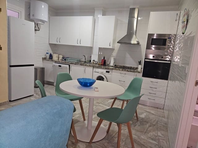 2 soveværelse Lejlighed til salg i Barrio del Centro, Alicante by - € 265.000 (Ref: 9618851)