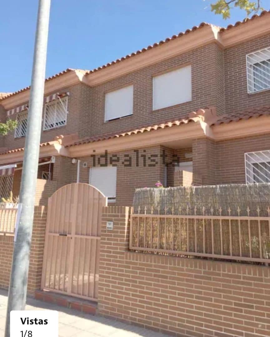 4 bedroom Terraced Villa for sale in San Vicente / Sant Vicent del Raspeig with pool garage - € 392,000 (Ref: 9625079)