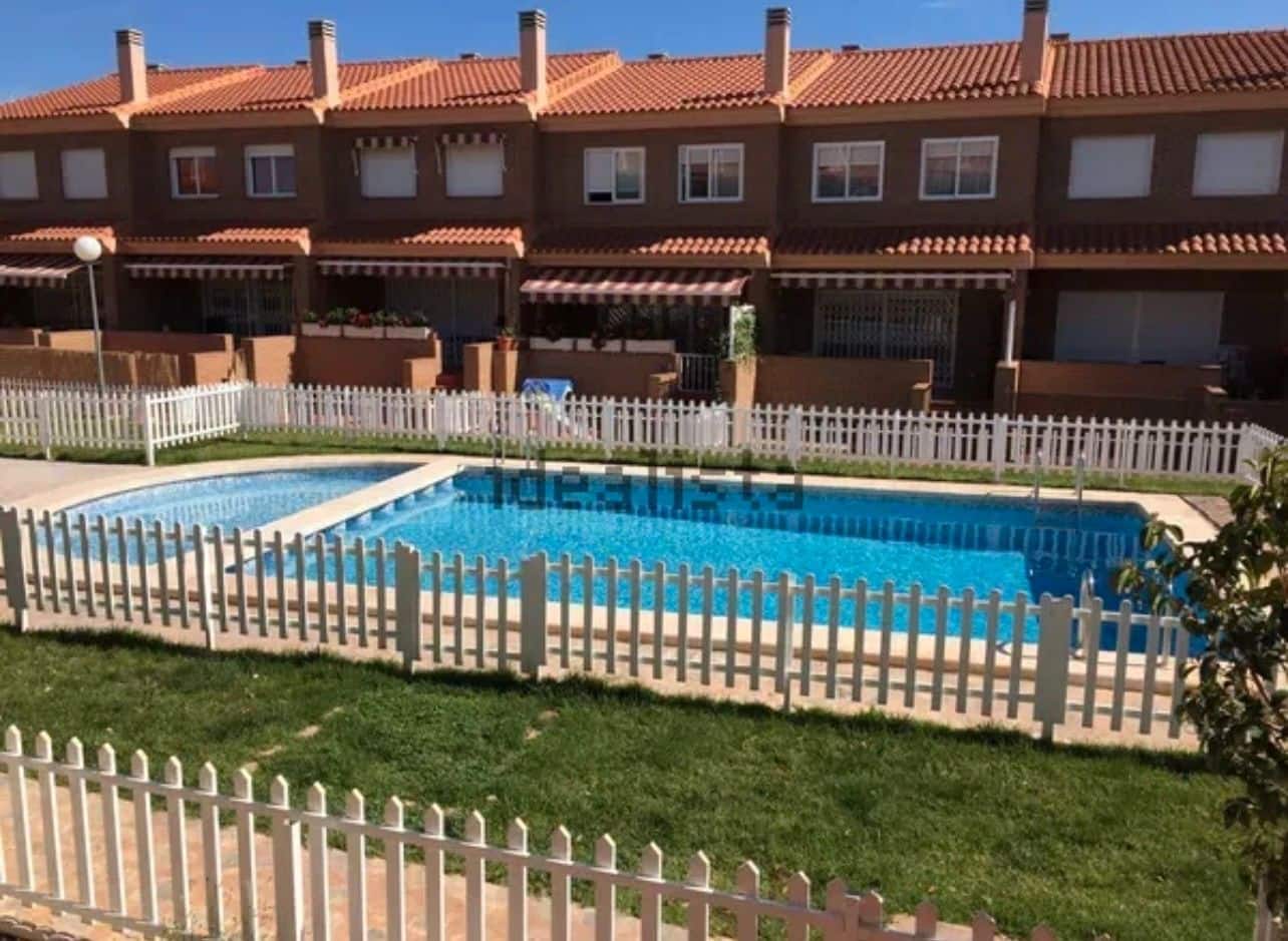 4 bedroom Terraced Villa for sale in San Vicente / Sant Vicent del Raspeig with pool garage - € 392,000 (Ref: 9625079)