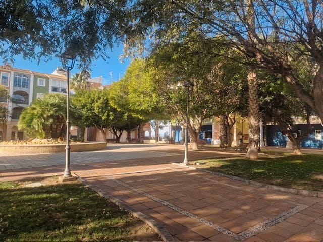 Commercieel te koop in Muchamiel / Mutxamel - € 240.000 (Ref: 9633690)