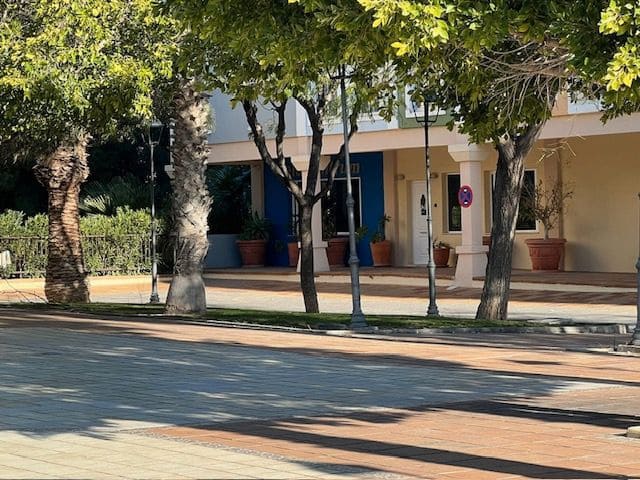 Commercieel te koop in Muchamiel / Mutxamel - € 240.000 (Ref: 9633690)