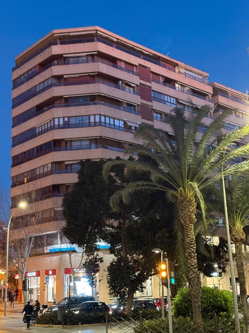 3 slaapkamer Flat te koop in Alicante stad - € 695.000 (Ref: 9636108)
