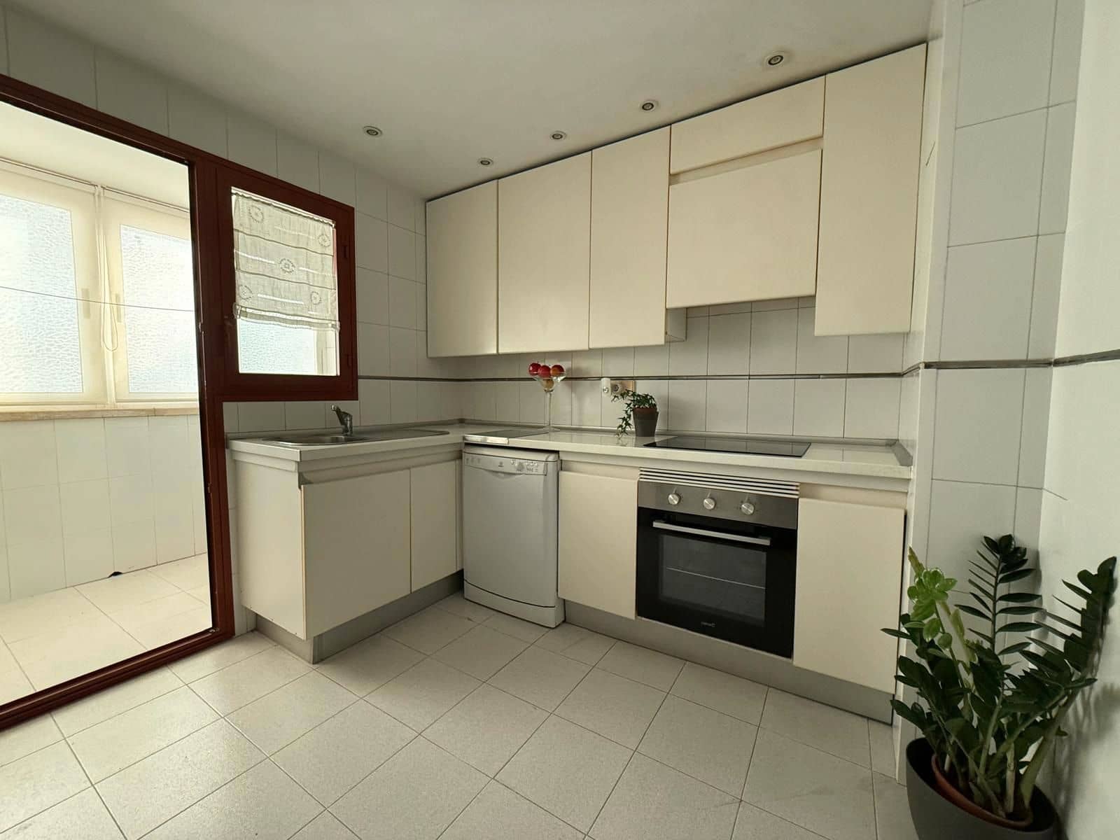 3 slaapkamer Flat te koop in Alicante stad - € 695.000 (Ref: 9636108)