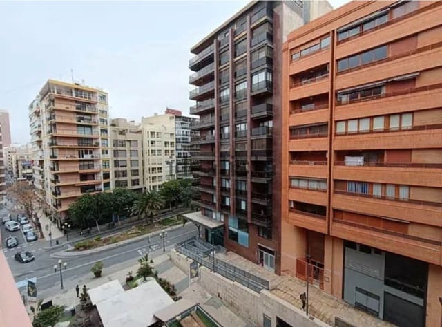 4 slaapkamer Flat te koop in Casco Antiguo - Sant Cruz - Ayuntamiento, Alicante stad - € 430.000 (Ref: 9636109)