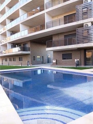 1 makuuhuone Kattohuoneisto vuokrattavana paikassa PAU, Alicante kaupunki mukana uima-altaan 
autotalli - 1 350 € (Ref: 9650910)