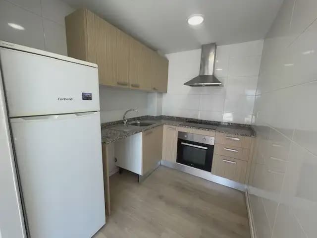 1 soverom Penthouse til leie i PAU, Alicante by med svømmebasseng garasje - € 1 350 (Ref: 9650910)