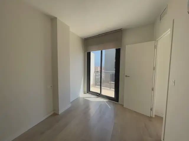 1 soverom Penthouse til leie i PAU, Alicante by med svømmebasseng garasje - € 1 350 (Ref: 9650910)