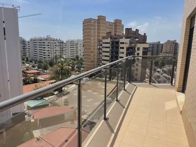 1 soverom Penthouse til leie i PAU, Alicante by med svømmebasseng garasje - € 1 350 (Ref: 9650910)